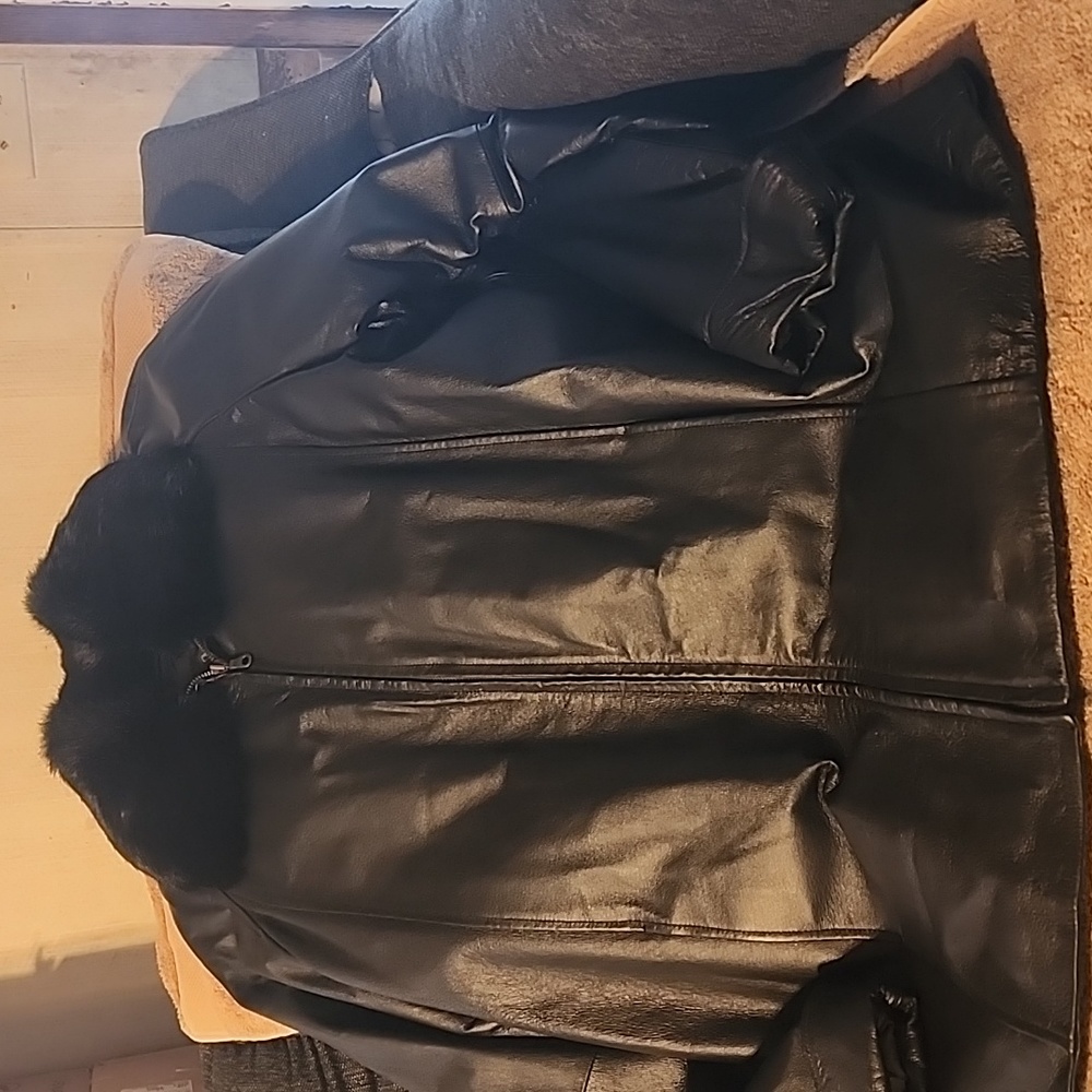 Midnight Velvet XXL black leather coat